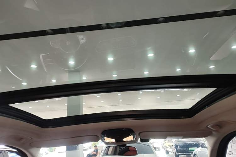 Used BMW X3 2023 Restyled xDrive30i Leading Edition M Night Sky Package Headliner