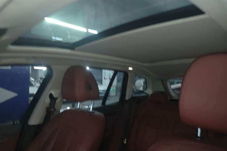 Used BMW X3 2023 Restyled xDrive30i Leading Edition M Night Sky Package Headliner