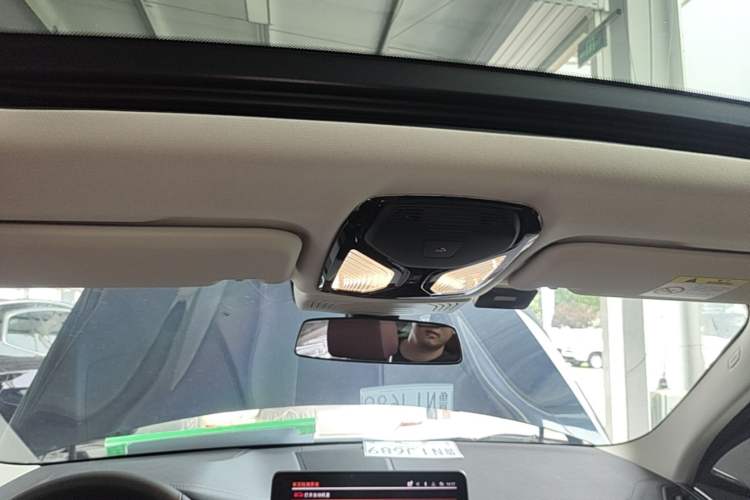Used BMW X3 2023 Restyled xDrive30i Leading Edition M Night Sky Package Headliner