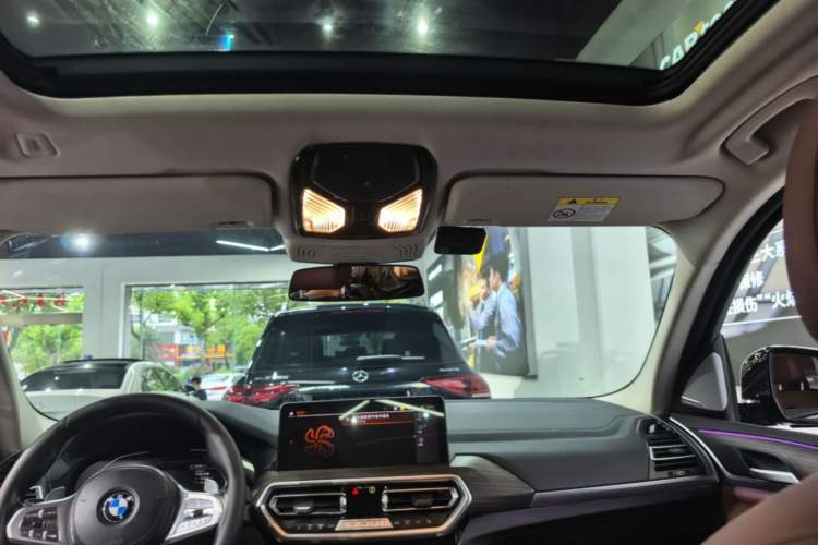 Used BMW X3 2023 Restyled xDrive30i Leading Edition M Night Sky Package Headliner