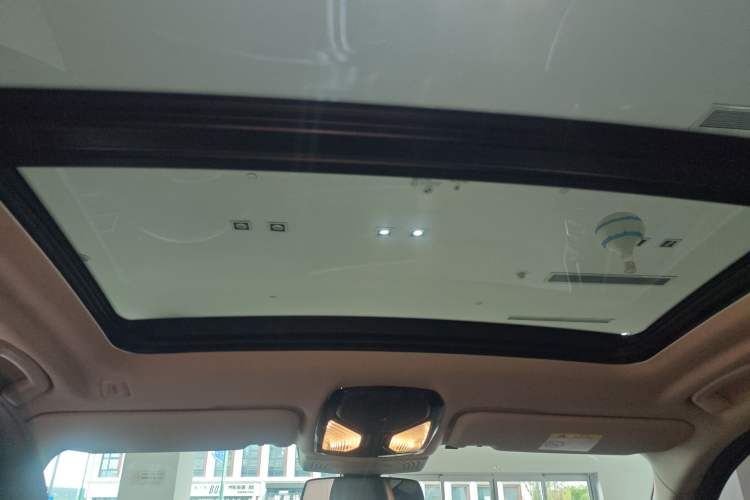 Used BMW X3 2023 Restyled xDrive30i Leading Edition M Night Sky Package Headliner