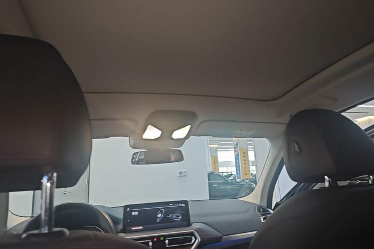 Used BMW X3 2023 Restyled xDrive30i Leading Edition M Night Sky Package Headliner