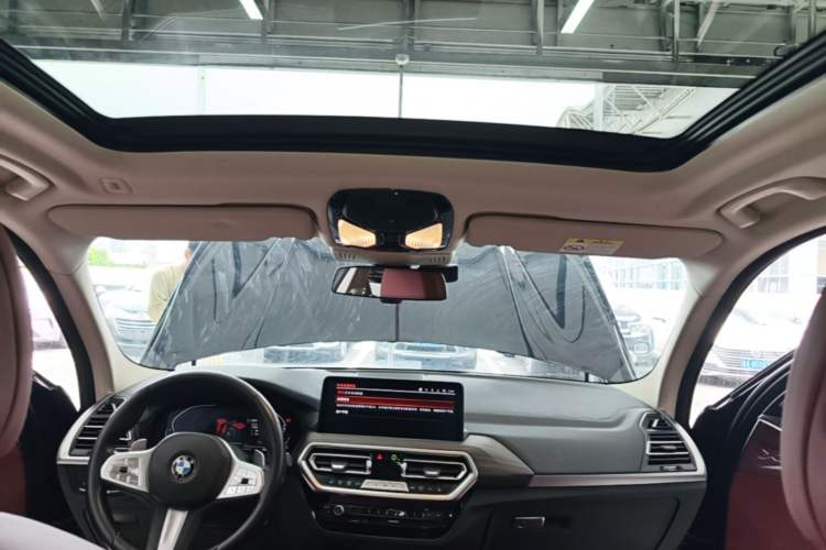 Used BMW X3 2023 Restyled xDrive30i Leading Edition M Night Sky Package Headliner