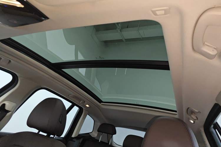 Used BMW X3 2023 Restyled xDrive30i Leading Edition M Night Sky Package Headliner