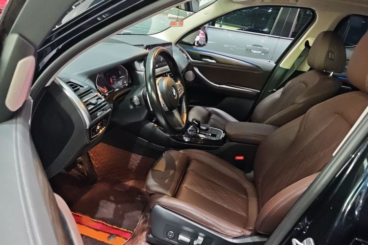 Used BMW X3 2023 xDrive30i Leading Model M Night Edition Package Interior 1