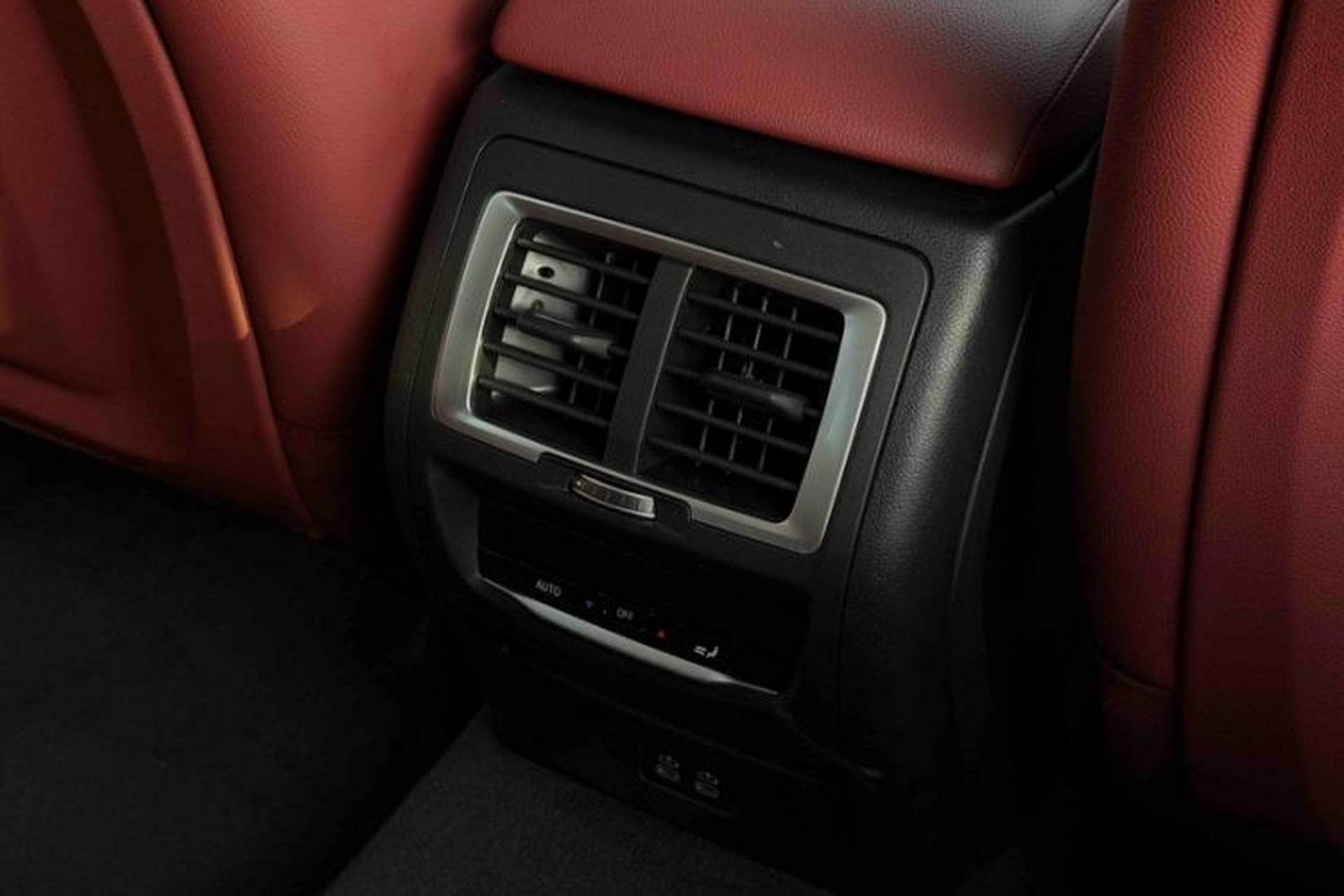 Used BMW X3 2023 xDrive25i M Sport Package Interior 1