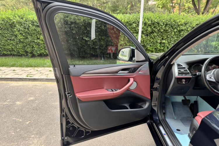 Used BMW X3 2023 Restyled xDrive30i Leading Edition M Night Sky Package Interior 11