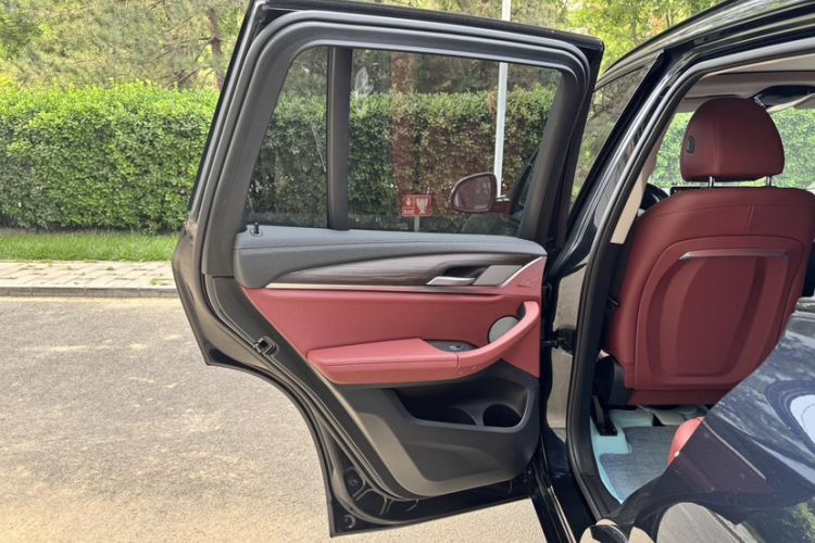 Used BMW X3 2023 Restyled xDrive30i Leading Edition M Night Sky Package Interior 12