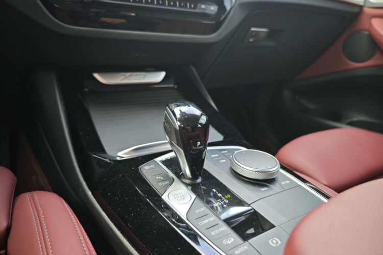 Used BMW X3 2023 xDrive25i M Sport Package Interior 2