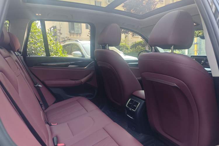 Used BMW X3 2023 xDrive25i M Sport Package Interior 2