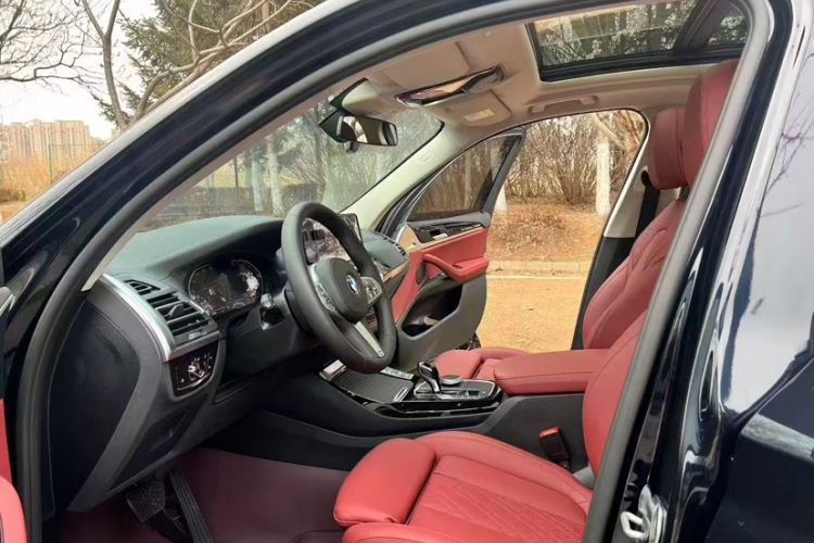 Used BMW X3 2023 xDrive25i M Sport Package Interior 2