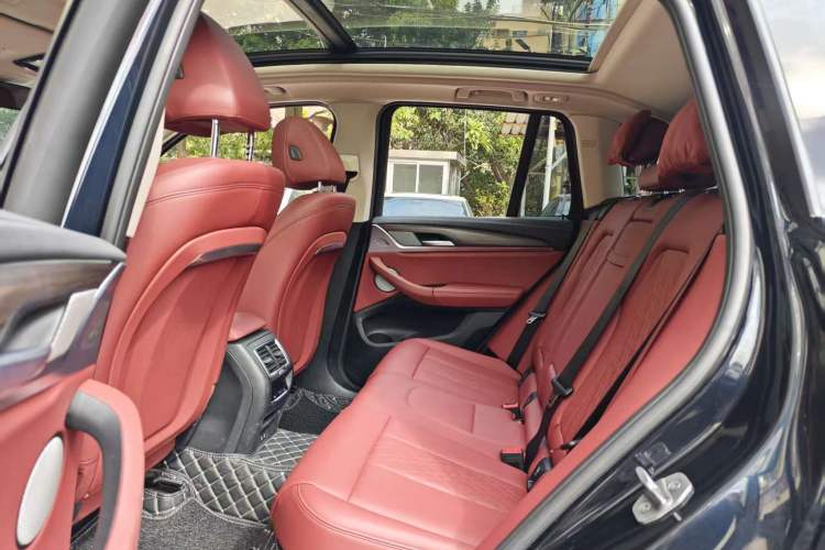 Used BMW X3 2023 Restyled xDrive30i Leading Edition M Night Sky Package Interior 2