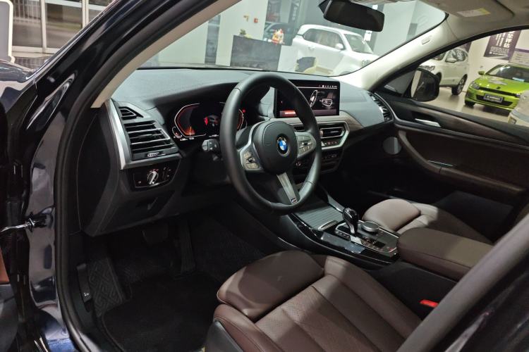 Used BMW X3 2023 Restyled xDrive30i Leading Edition M Night Sky Package Interior 3