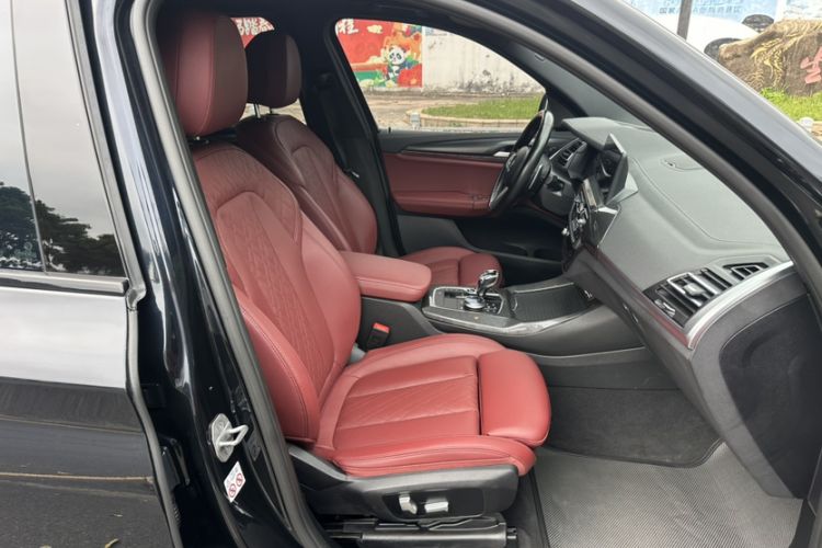 Used BMW X3 2023 xDrive30i Luxury Edition M Night Sky Package Interior 3