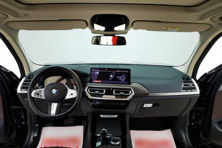 Used BMW X3 2023 Restyled xDrive30i Leading Edition M Night Sky Package Interior 3