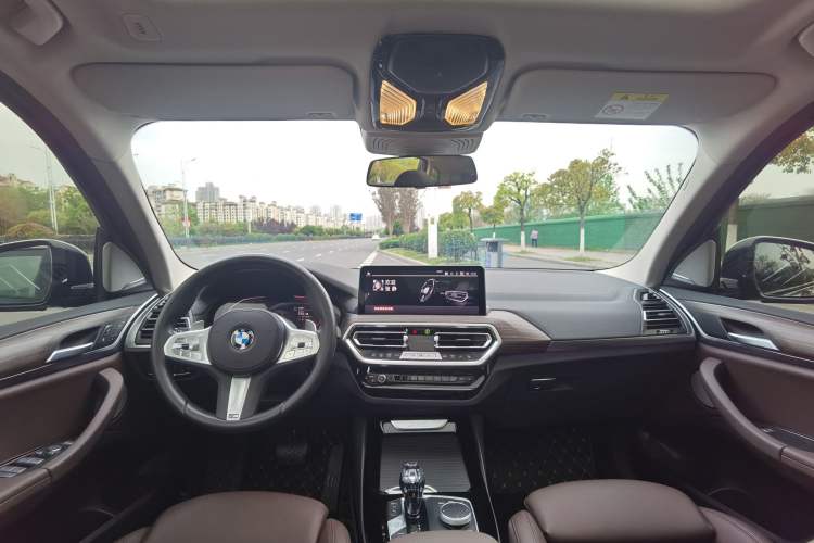 Used BMW X3 2023 Restyled xDrive30i Leading Edition M Night Sky Package Interior 3
