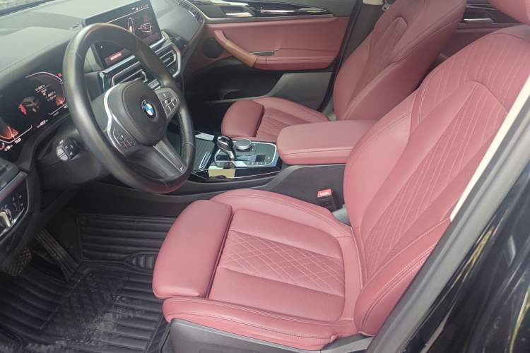 Used BMW X3 2023 xDrive25i M Sport Package Interior 3