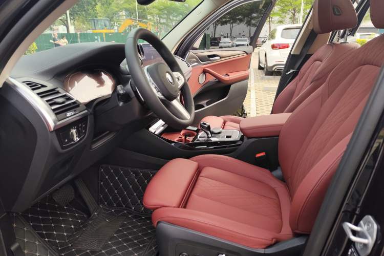 Used BMW X3 2023 Restyled xDrive30i Leading Edition M Night Sky Package Interior 3