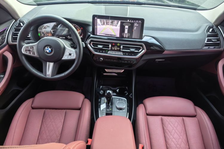 Used BMW X3 2023 xDrive25i M Sport Package Interior 4
