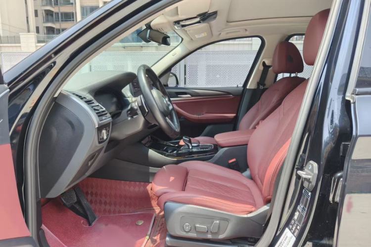 Used BMW X3 2023 Restyled xDrive30i Leading Edition M Night Sky Package Interior 4