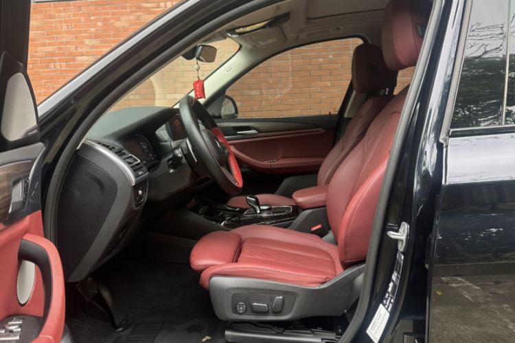 Used BMW X3 2023 Restyled xDrive30i Leading Edition M Night Sky Package Interior 4