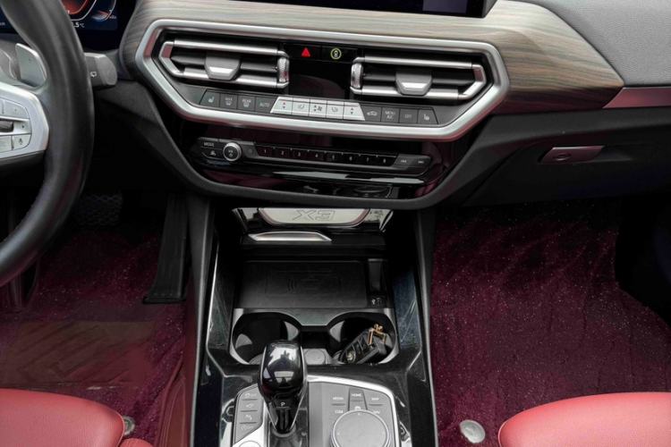Used BMW X3 2023 Restyled xDrive30i Leading Edition M Night Sky Package Interior 4