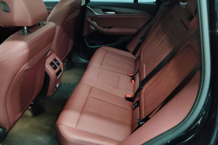 Used BMW X3 2023 Restyled xDrive30i Leading Edition M Night Sky Package Interior 4