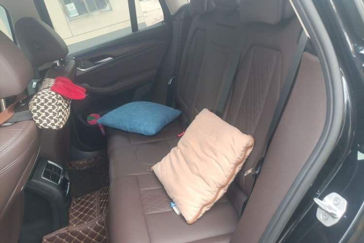 Used BMW X3 2023 xDrive30i Leading Model M Night Edition Package Interior 4