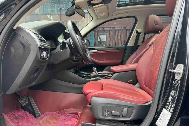 Used BMW X3 2023 Restyled xDrive30i Leading Edition M Night Sky Package Interior 6