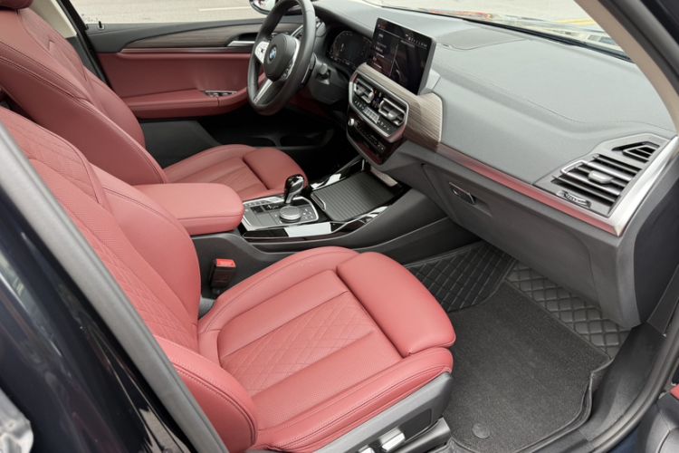 Used BMW X3 2023 xDrive30i Leading Model M Night Edition Package Interior 7