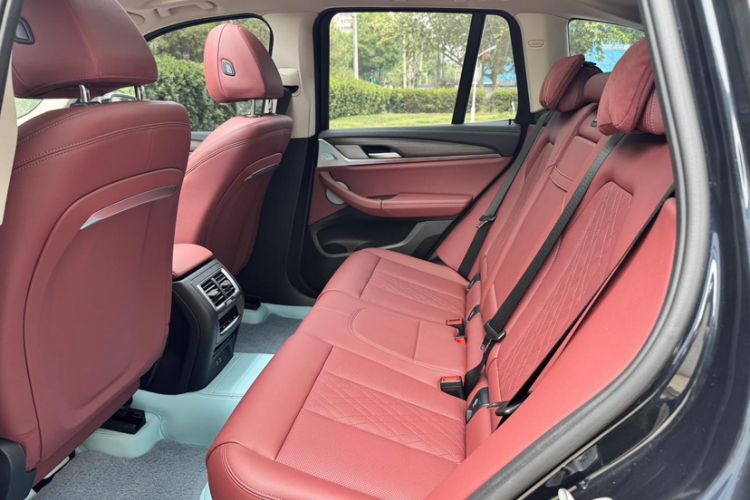 Used BMW X3 2023 Restyled xDrive30i Leading Edition M Night Sky Package Interior 7