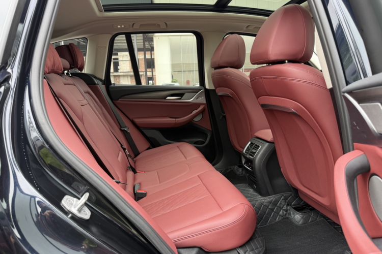 Used BMW X3 2023 xDrive30i Leading Model M Night Edition Package Interior 8
