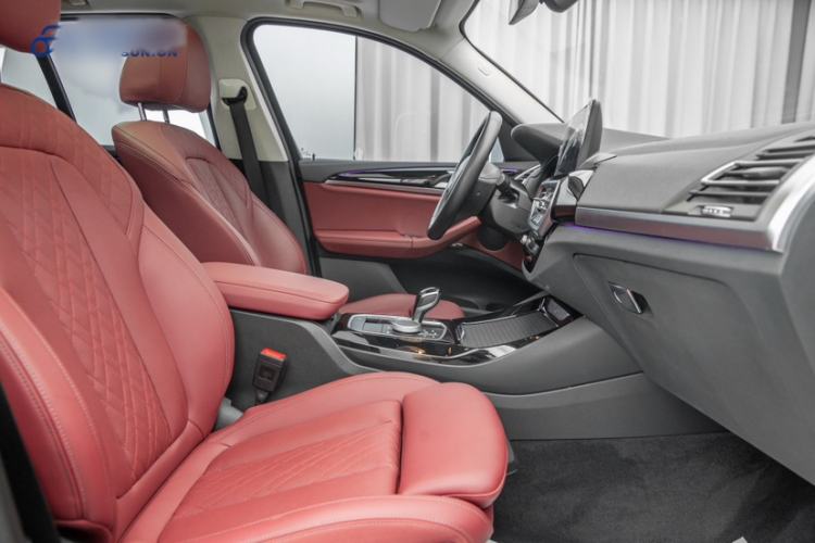 Used BMW X3 2023 xDrive25i M Sport Package Interior 8
