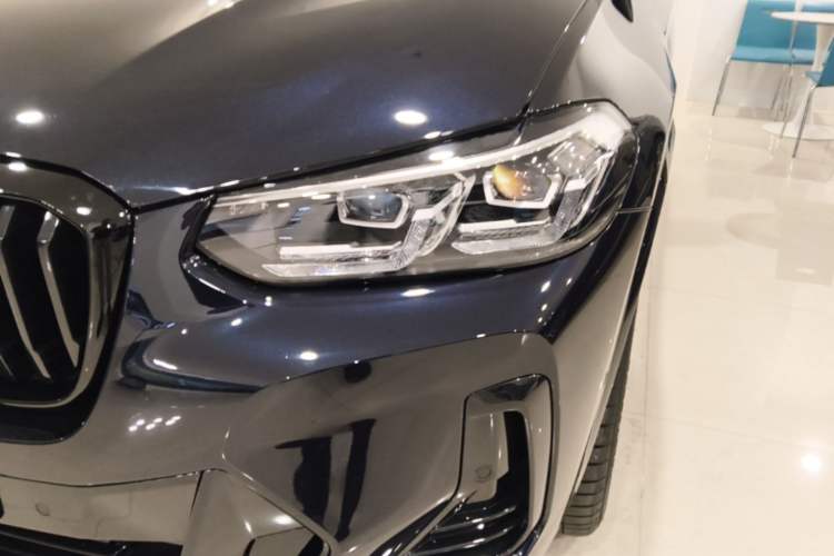 Used BMW X3 2023 Restyled xDrive30i Leading Edition M Night Sky Package Left Front Headlight