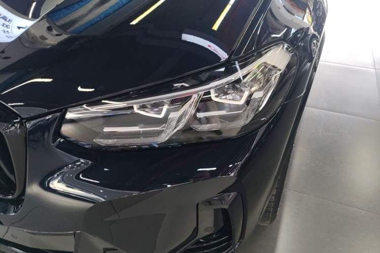 Used BMW X3 2023 Restyled xDrive30i Leading Edition M Night Sky Package Left Front Headlight
