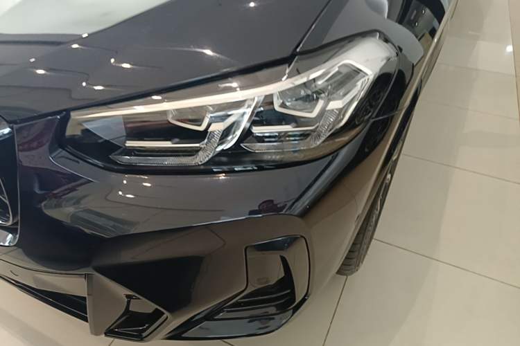 Used BMW X3 2023 Restyled xDrive30i Leading Edition M Night Sky Package Left Front Headlight