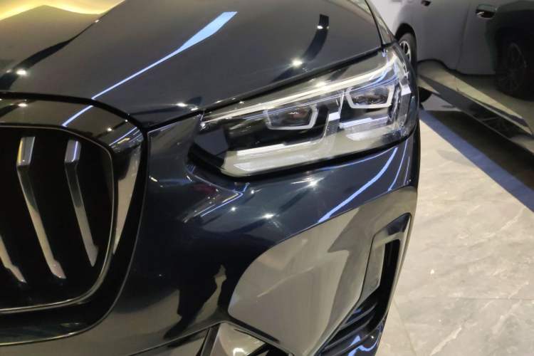 Used BMW X3 2023 Restyled xDrive30i Leading Edition M Night Sky Package Left Front Headlight