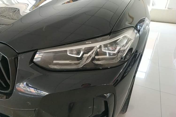 Used BMW X3 2023 Restyled xDrive30i Leading Edition M Night Sky Package Left Front Headlight