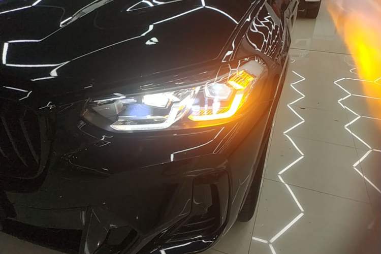 Used BMW X3 2023 Restyled xDrive30i Leading Edition M Night Sky Package Left Front Headlight