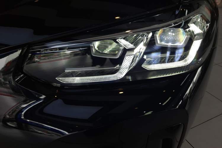 Used BMW X3 2023 xDrive25i M Sport Package Left Front Headlight