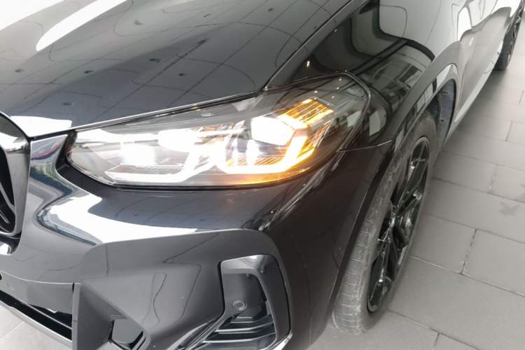 Used BMW X3 2023 Restyled xDrive30i Luxury Version M Night Edition Package Left Front Headlight