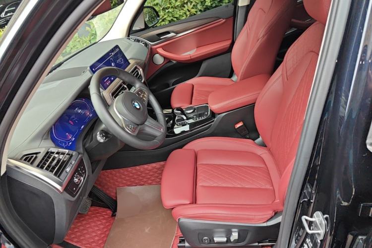 Used BMW X3 2023 xDrive30i Luxury Edition M Night Sky Package Left Front Seat