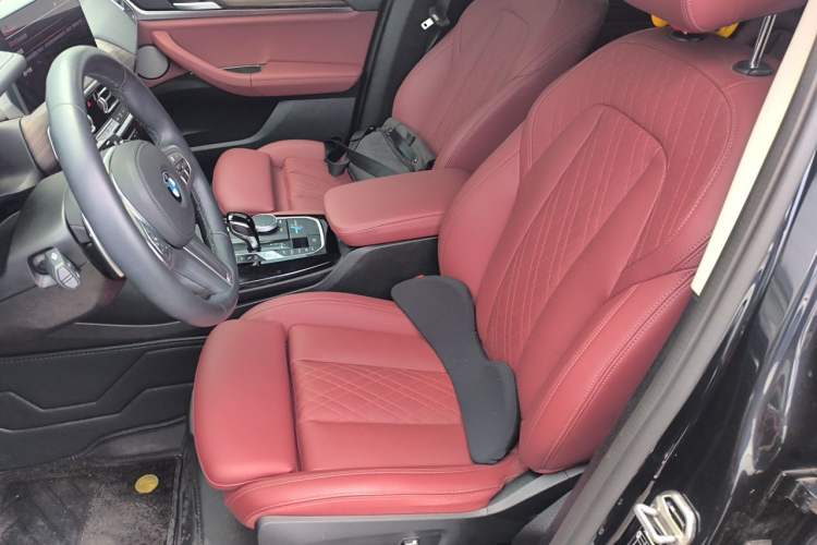 Used BMW X3 2023 xDrive30i Leading Model M Night Edition Package Left Front Seat