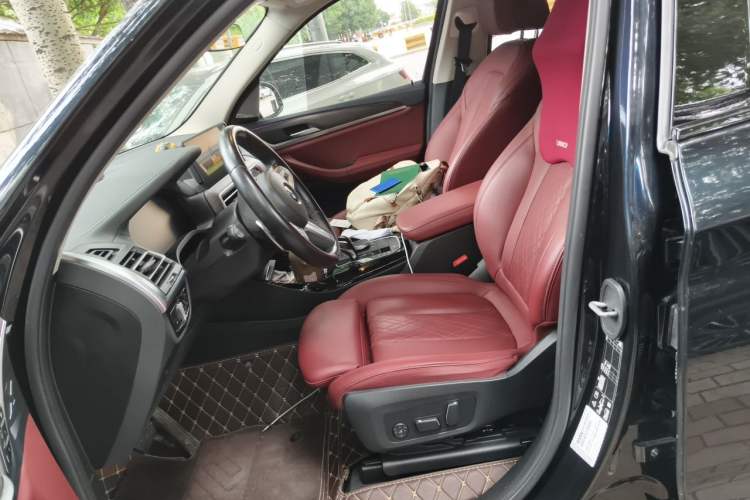 Used BMW X3 2023 Restyled xDrive30i Leading Edition M Night Sky Package Left Front Seat