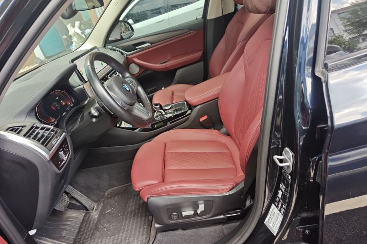 Used BMW X3 2023 xDrive30i Leading Model M Night Edition Package Left Front Seat