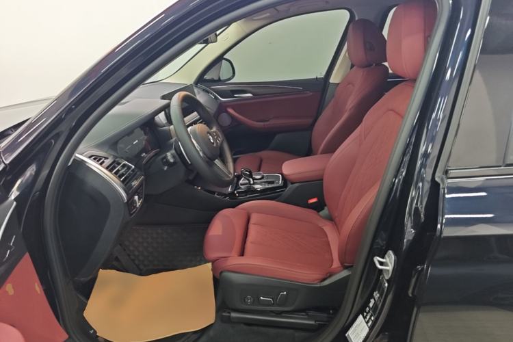 Used BMW X3 2023 Restyled xDrive30i Leading Edition M Night Sky Package Left Front Seat