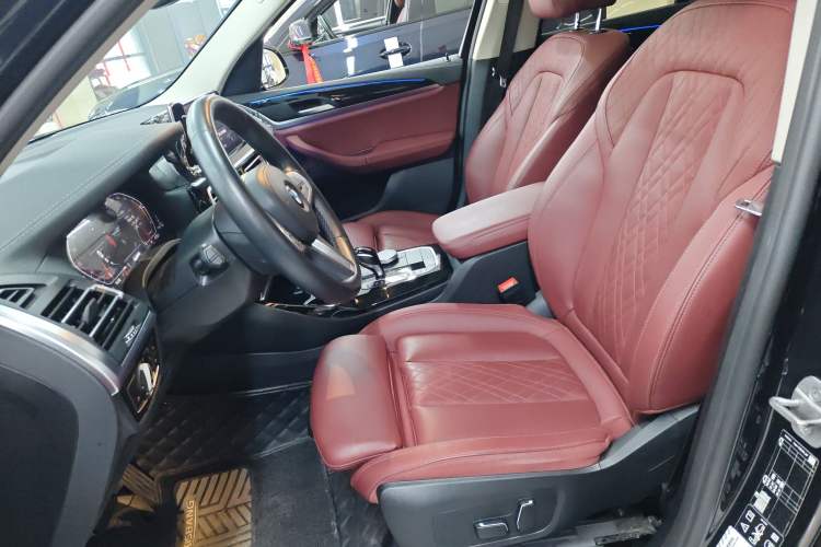 Used BMW X3 2023 xDrive25i M Sport Package Left Front Seat