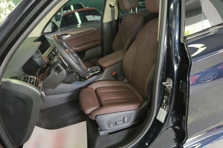 Used BMW X3 2023 Restyled xDrive30i Leading Edition M Night Sky Package Left Front Seat