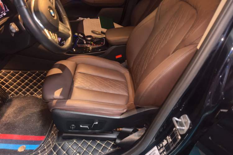 Used BMW X3 2023 Restyled xDrive30i Leading Edition M Night Sky Package Left Front Seat