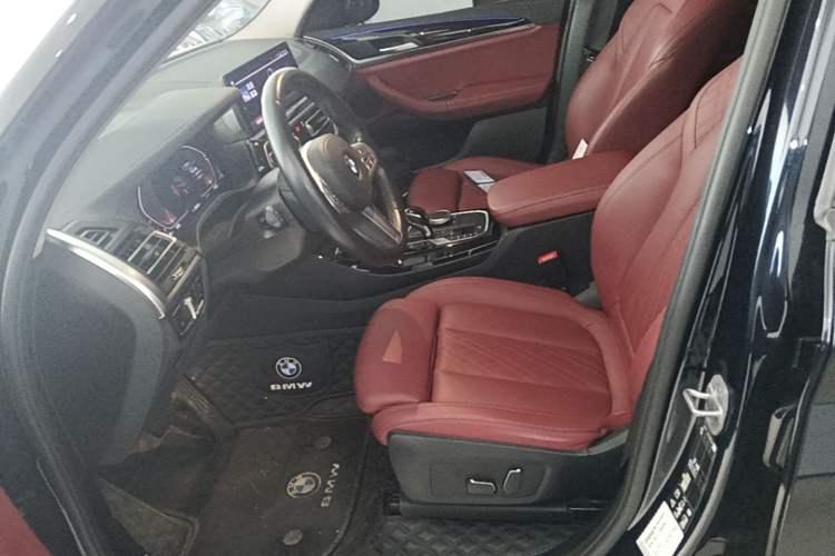 Used BMW X3 2023 xDrive25i M Sport Package Left Front Seat